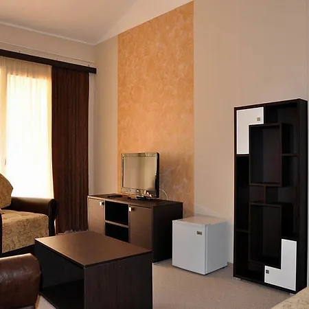 Jezero Otel Bor